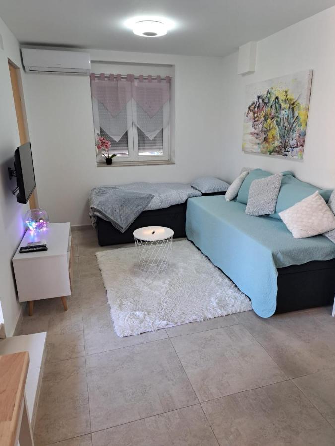 Near Beach Studio Kastela Dış mekan fotoğraf